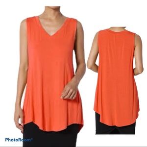 How Very Loved Sleeveless V-Neck Luxe Jersey Top/L